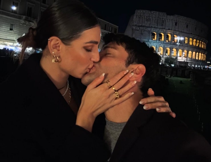 bacio tra rebecca staffelli e alessandro basile